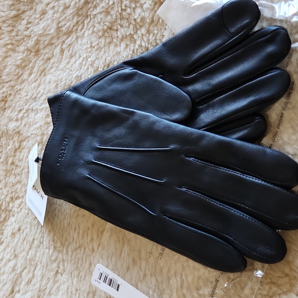 NWT Coach Black Sheep Leather Tech Gloves Men's Size L. 🖤🧤🎁 - Picture 11 of 16